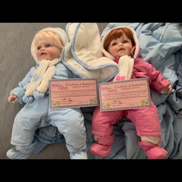 Porcelain dolls - Picture 1 of 3